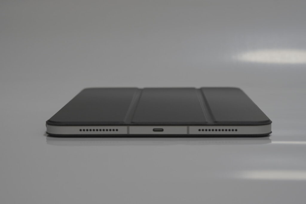 iPad第10世代　磁気ケース