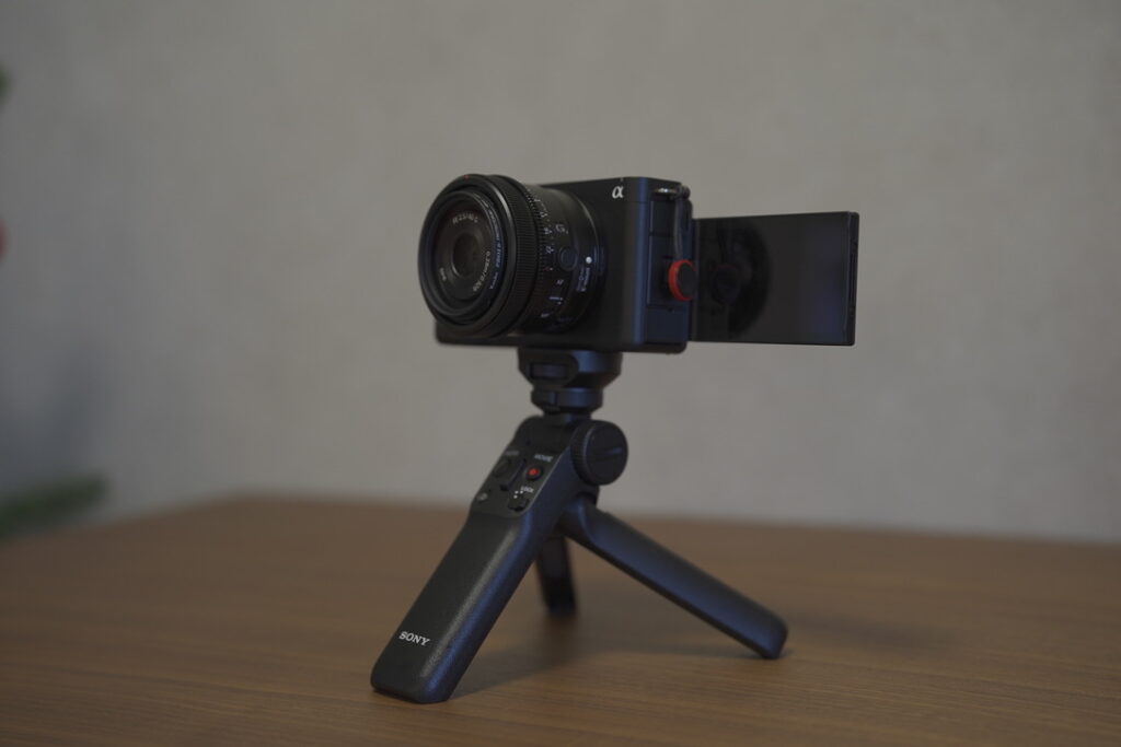 FE40mmf2.5G　カメラ装着
ZVE1 シューティンググリップ
