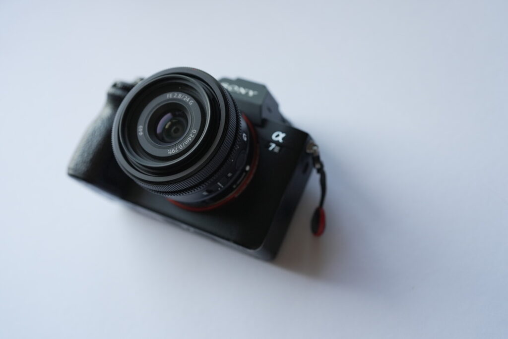 レンズ(単焦点) FE24mmF2.8G FE 24mm F2.8 G | デジタル一眼カメラα（アルファ） | ソニー